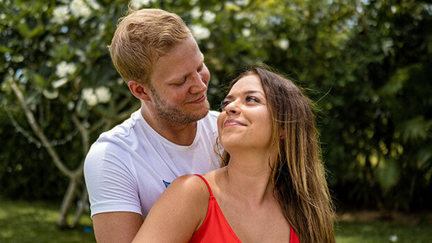 Temptation Island Suomi: Santerin huomiota kärttänyt Annika paljastaa unelmatreffien jälkeen todelliset tunteensa: 'Kääntäisimme senkin kortin!' Santeri ja Annika