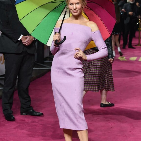 Jösses, mikä säkki Demi Moore! Muotipoliisi arvioi supertähtien pikkujoulukauden asut! Renée Zellweger