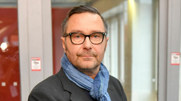 Karuja tekstiviestejä! Salkkarit-tähti Teemu Lehtilän roolityö menee tunteisiin – ”Mietin, mistä katsojat ovat saaneet numeroni!” Teemu Lehtilän roolityö menee tunteisiin.