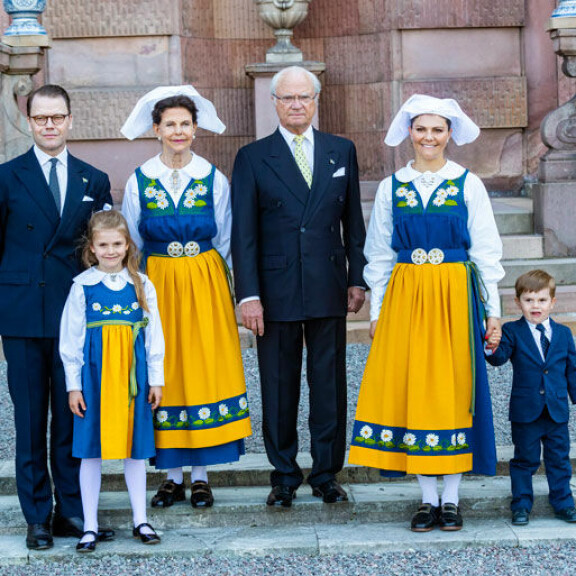 Jatkossa Victoria on Daniel-miehensä ja lastensa Estellen ja Oscarin kanssa julkisessa vetovastuussa. Jatkossa Victoria on Daniel-miehensä ja lastensa Estellen ja Oscarin kanssa julkisessa vetovastuussa.