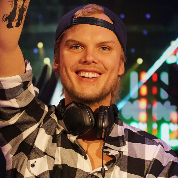 Mikä yhdennäköisyys! Edesmennyt DJ Avicii ikuistettiin kuuluisaan vahanukkemuseoon - Kuvat! avicii2