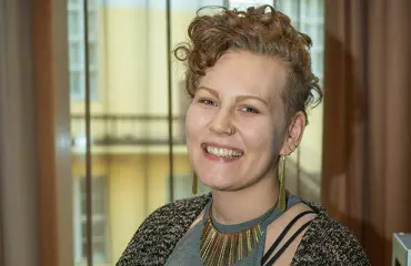 Panseksuaali BB-Tarina ja avoin parisuhde Runo-rakkaan kanssa: "Tietysti siinä tuntee monenlaisia tunteita, kuten mustasukkaisuutta!"