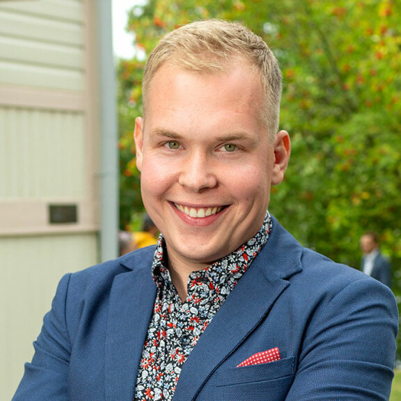 Näin uudet tv-maajussit tienaavat - 34-vuotiaalla Juholla yllätävän kovat pääomatulot! Maajussi-Arttu