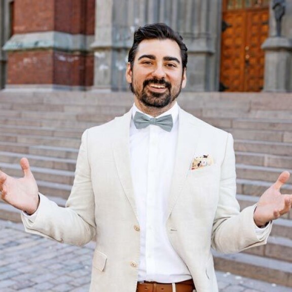 Gogi Mavromichalis valmistautuu elämänmuutokseen: Vaimoni on kunnon tsemppari Gogi