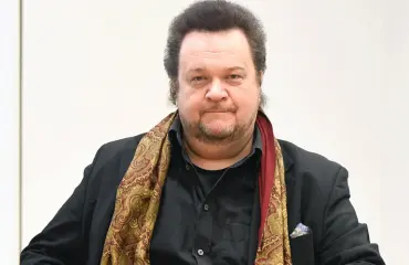 Tähtioopperalaulaja Hannu Jurmulle vankeutta ex-rakkaan pahoinpitelyistä - pisti ruuvimeisselillä pakaraan! 