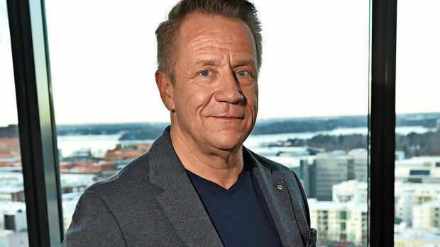 Olli Lindholm avautui äskettäin tv:ssä yöllisistä kohtauksista: jopa kahden minuutin hengityskatkoja – asiantuntija varoitti: ”Se on vaarallisin hetki!” Olli Lindholm