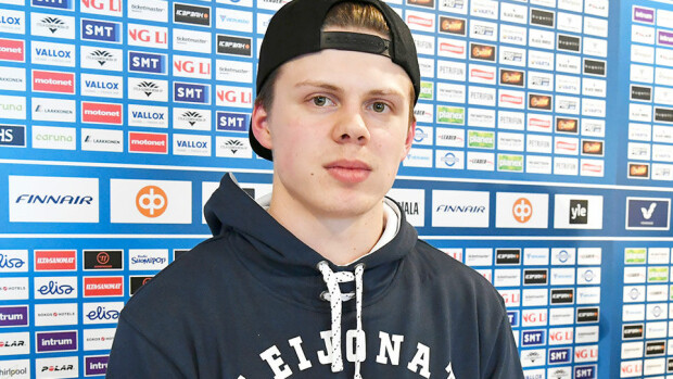 Kasperi Kapanen ja Annika-rakas erosivat jälleen?! Yhteinen historia pyyhitty sosiaalisesta mediasta! Kasperi Kapanen