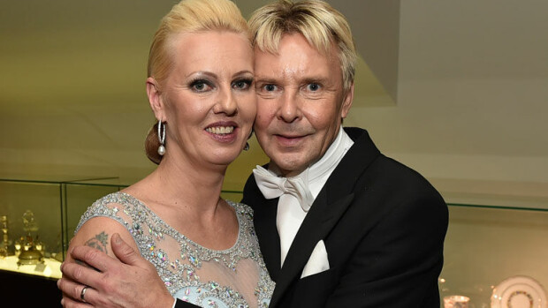 Matti Nykäsen vaimo Pia surun murtamana: 'Matti kuoli viime yönä' Matti Nykänen ja Pia Nykänen