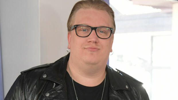 Kuinka hyvin hallitset suomalaisten hittibiisien lyriikat? Missä Arttu Wiskarin hittibiisissä mainitaan Neon 2 -yhtye? Testaa tietosi seiskan musavisassa! Arttu Wiskari