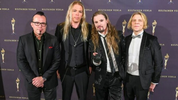 Suomalaismuusikko yllättää – rooli meksikolaisessa vampyyrielokuvassa: Näytteleminen on todella vaikeaa! Apocalyptica