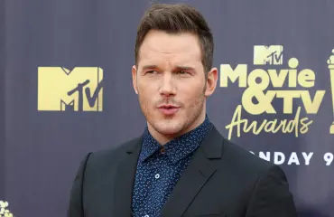 Hollywood-tähden avioero astui voimaan muutama kuukausi sitten: kihlasi jo uuden rakkaansa – mikä timanttisormus!