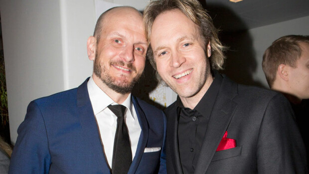 Kaviaaria ja votkaa pöytään! Julkkiskokit Hans Välimäki ja Kari Aihinen kilpailivat huomiosta – kuva! Hans Välimäki ja Kari Aihinen kilpailivat huomiosta.