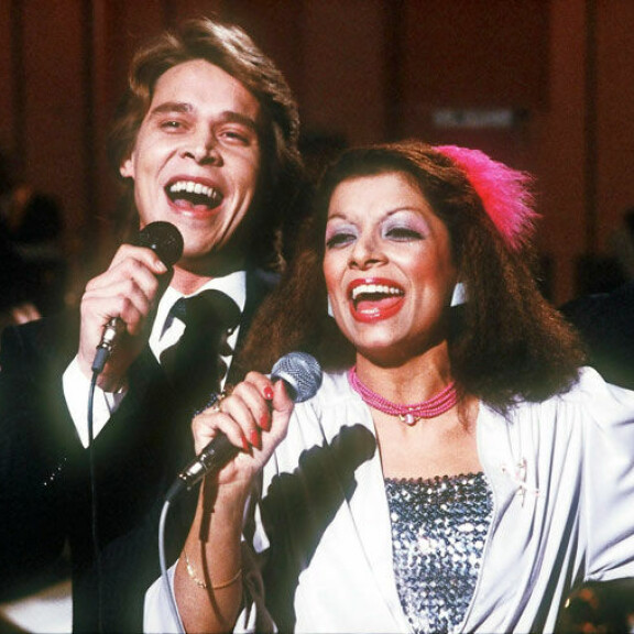 Nisa ja Markku kisasivat Euroviisukarsinnoissa 1981 kappaleella Mun suothan tulla vierees sun. Nisa ja Markku kisasivat Euroviisukarsinnoissa 1981 kappaleella Mun suothan tulla vierees sun.
