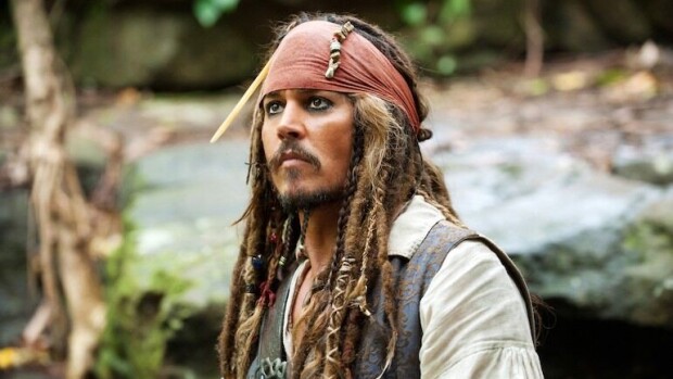 Piraattihaamun nainut nainen erosi! Jack Sparrow nähdään Pirates of the Caribbean-elokuvassa.