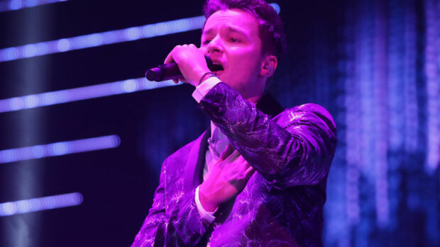 Tässä on Idols-voittaja 2018 - alkuvaiheissa jäätynyt, täysin kokematon Patrik Blomberg vei koko potin! Patrik Blomberg