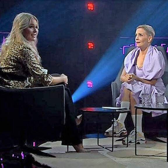 Maria on järkyttynyt EVS-ohjelmassa saamastaan murskapalautteesta. – En ole kiusaaja. Olen kunnianhimoinen, hyvä toimittaja. Olen avoin, suora, lämmin ja empaattinen ihminen, hän vakuuttaa. Maria on järkyttynyt EVS-ohjelmassa saamastaan murskapalautteesta. – En ole kiusaaja. Olen kunnianhimoinen, hyvä toimittaja. Olen avoin, suora, lämmin ja empaattinen ihminen, hän vakuuttaa.