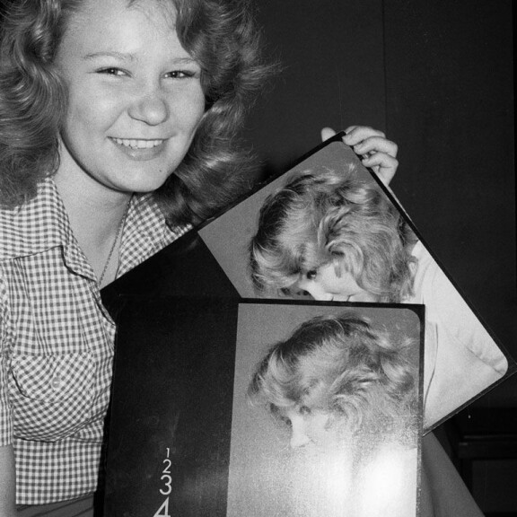 1-2-3-4-tulta on Virven toinen albumi. Se julkaistiin vuonna 1976. 1-2-3-4-tulta on Virven toinen albumi. Se julkaistiin vuonna 1976.