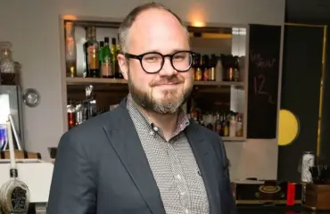 Enbuske, Veitola & Salminen –tähti tienasi yli 200 000 euroa – avovaimolla vain 25 000 euron tulot!