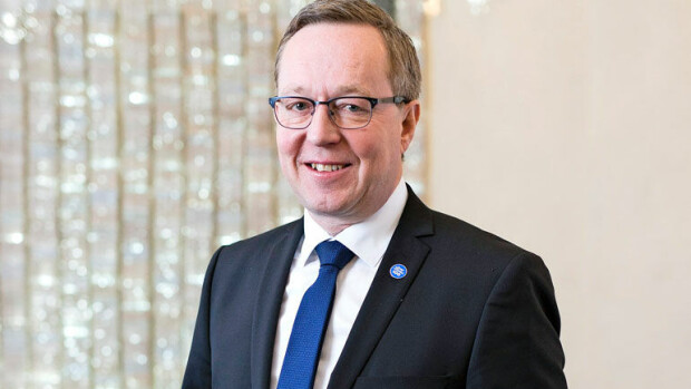 Jättiselvitys ministerien luottokorttitörsäilystä: Elinkeinoministeri Mika Lintilä vingutti yli 17 000 euroa valtion piikkiin – drinkkejä, lounaita ja hotelliöitä! MIka Lintilä on hallituksen kulukuningas.