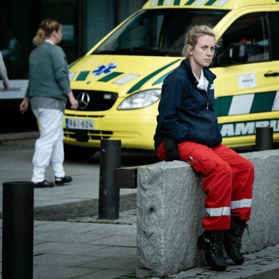 Neloselle siirtyneen Sykkeen viidettä tuotantokautta kuvataan parhaillaan entistä suuremmalla studiolla. Myös sarjan tarina laajenee, sillä se tulee kertomaan enemmän koko osastosta, Iina paljastaa. Neloselle siirtyneen Sykkeen viidettä tuotantokautta kuvataan parhaillaan entistä suuremmalla studiolla. Myös sarjan tarina laajenee, sillä se tulee kertomaan enemmän koko osastosta, Iina paljastaa.