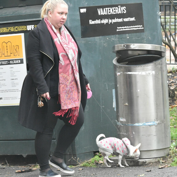 Tuoreet paparazzikuvat Henna Kalinaisesta lenkillä - sai kiitosta esimerkillisestä toiminnastaan! Henna Kalinainen lenkillä
