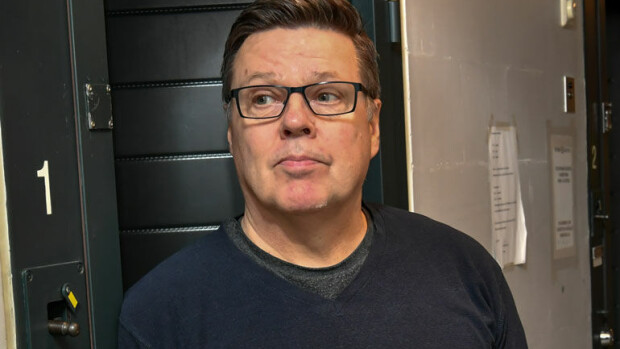 Jari Aarnio hämmensi suomalaisturisteja Espanjassa: ”Kyllä sen aistii, että minua tuijotetaan!” Jari Aarnio lomailee Espanjassa.