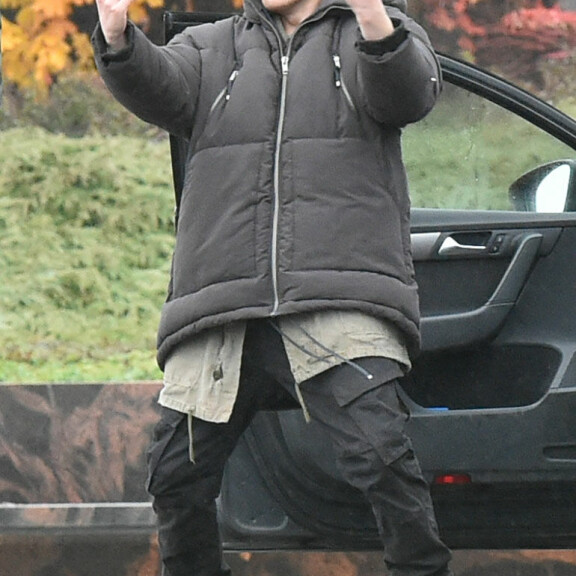 Mitä ihmettä? Hissu Hietalahti ja Riku Nieminen keskellä hurjaa pidätystilannetta hienostoalueella Helsingissä - kuvat! Roban roisto