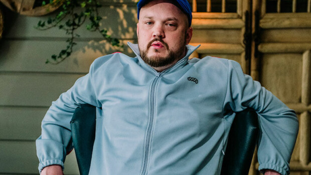 Räppäri Pyhimys yllättyi Vain elämää -kutsusta - asetti tuotantoyhtiölle vaatimukset osallistumiselleen: 'Oli aika vaikea sanoa ei!' Pyhimys Vain elämää -ohjelmassa