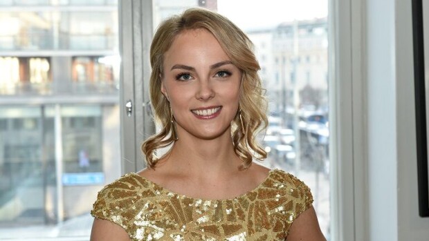 Kiira Korpi venäläismiljardöörin ihailusta kirjassa: Lähdin Marimekon laukulla, palasin Birkinin laukulla! Kiira Korpi.