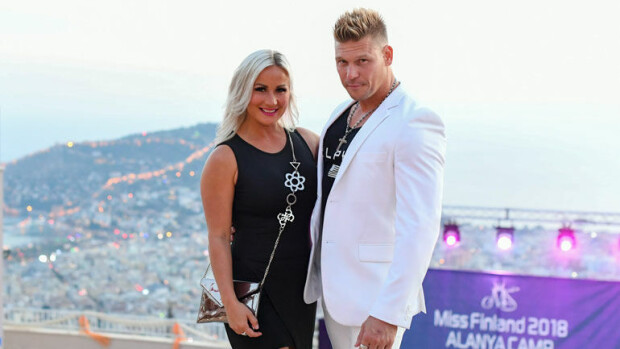 Temptation Island ja Gladiaattorit -sarjoista tuttu pariskunta Rita ja Aki Manninen: Muutamme pois Suomesta! Aki ja Rita Manninen muuttavat Turkkiin.