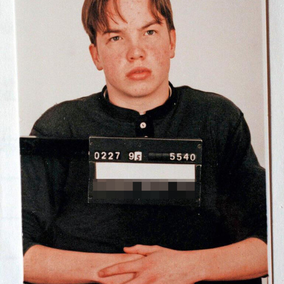 Lapsenkasvoinen Solvalla-Janne järkytti Ruotsia vuonna 1998, kun hän jäi kiinni ensimmäisestä murhastaan. – En ole saanut kruunuakaan henkirikoksista, enkä ole ikinä vaatinutkaan, vaan ne ovat olleet uskollisuuteen liittyviä tekoja. Lapsenkasvoinen Solvalla-Janne järkytti Ruotsia vuonna 1998, kun hän jäi kiinni ensimmäisestä murhastaan. – En ole saanut kruunuakaan henkirikoksista, enkä ole ikinä vaatinutkaan, vaan ne ovat olleet uskollisuuteen liittyviä tekoja.