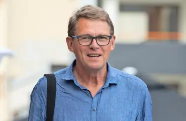 Herkkuhimo iski! Ex-pääministeri Matti Vanhanen etsi sipsejä – kuva!