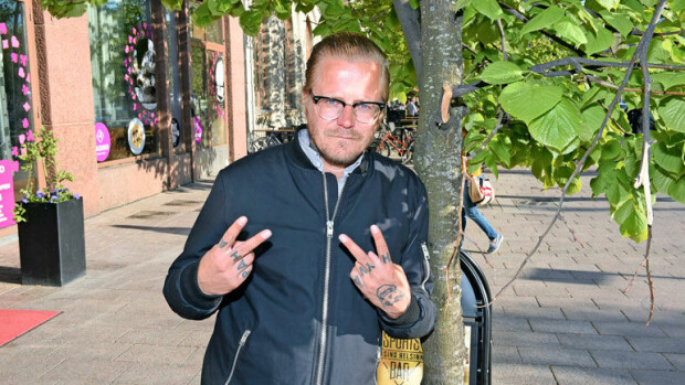 Wallu Valpio paljastaa totuuden Selviytyjät-kuvauksista - laihtui 7 kiloa: ”En ole koskaan viettänyt sellaista sporttilomaa!” Wallu Valpio nähdään Selviytyjät-ohjelmassa.