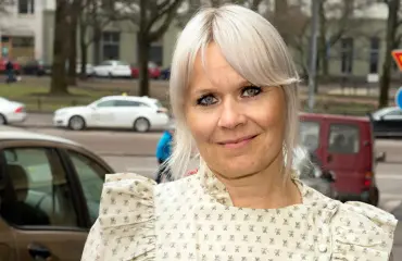 Mikä pari! Paola Suhonen esitteli muikean muusikkorakkaansa – yhteiskuva!