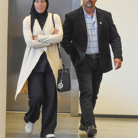 Rami Adham ja hänen ex-vaimonsa saapuivat viime viikolla Helsingin käräjäoikeuteen yhdessä. Naista syytetään törkeästä rahanpesusta. Rami Adham ja hänen ex-vaimonsa saapuivat viime viikolla Helsingin käräjäoikeuteen yhdessä. Naista syytetään törkeästä rahanpesusta.