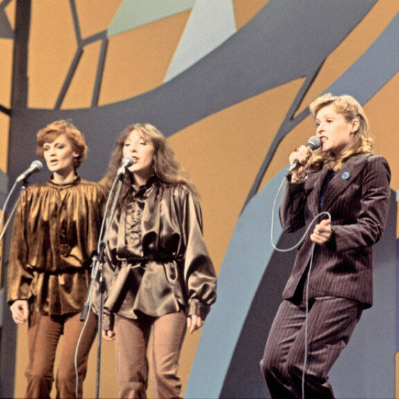 Taiska voitti Intervision Suomen karsinnat vuonna 1978. Taustalaulajina hänellä oli tuolloin Irina Milan ja Muska Babitzin. Taiska voitti Intervision Suomen karsinnat vuonna 1978. Taustalaulajina hänellä oli tuolloin Irina Milan ja Muska Babitzin.