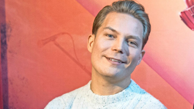 Cheek avautuu käsirysystä Mikael Gabrielin kanssa: ”Välillämme oli kitkaa, joka purkautui” – katso video! Cheek kommentoi kohujaan Seiskalle.