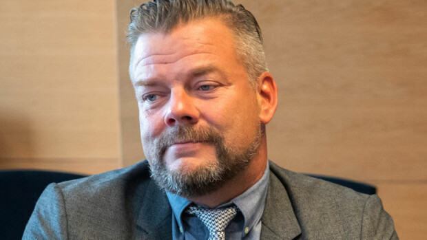 Mystinen fetissimies paljastui: Hän on Jari Sillanpään huumekauppias - kuva! Jari SIllanpää osti huumeita fetissimieheltä.