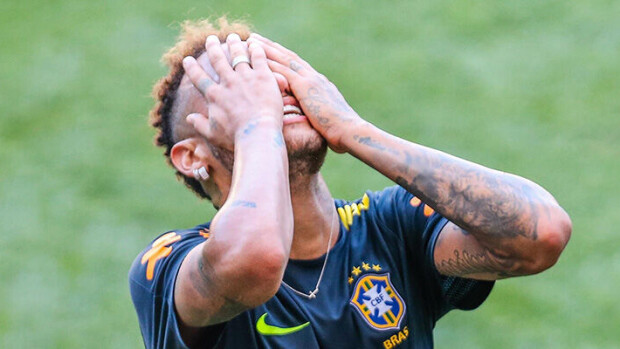 Katso video! Neymaria raiskauksesta syyttävä nainen salakuvasi yhteistä iltaa kylpyhuoneesta! neymar