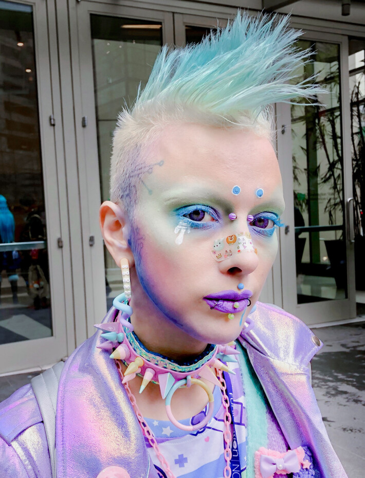 Jareth syntyi tyttönä - korjasi aikuisena sukupuolensa ja pitää nyt itseään alienina! Alien