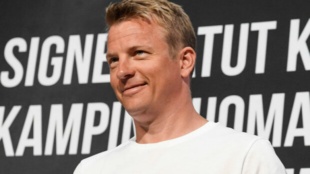 Hurja yleisöryntäys! Vitsaileva Kimi Räikkönen aiheutti naurunremakan Kampin kauppakeskuksessa - katso video! Kimi Räikkönen