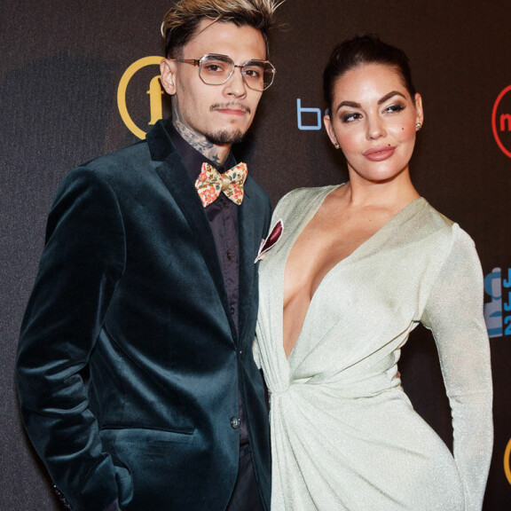 Kohuräppäri Mikael Gabriel joutui Seinäjoen yössä rajuun sanaharkkaan: ”Kuka sä oot, tuu tänne v*ttu!” Mikael Gabriel ja Triana-rakas.