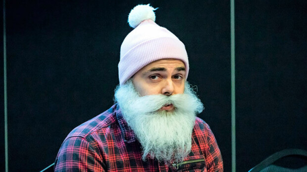Brother Christmas -skandaalissa ryvettynyt Ari Koponen perusti uuden firman – tekee postimyyntiä ja verkkokauppaa! Ari Koponen perusti uuden firman.