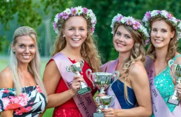 Astetta tuhmempi Elovena-tyttö! "Luomumissikisan" voittaneen Jenna Topparin Instagram-kuvat tihkuvat seksiä - katso!