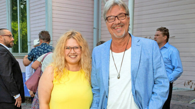 Näyttelijä Juha Veijonen vaihtoi maisemaa: Kyllä muutto työstä käy! Juha Veijonen muutti Espooseen.