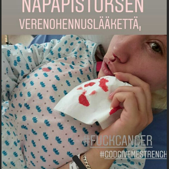 Syöpään sairastunut Temptation Island -Janita julkaisi dramaattisen päivityksen sairaalapediltä: ”En tiedä, elänkö 2 kuukautta!' janita lukkarinen