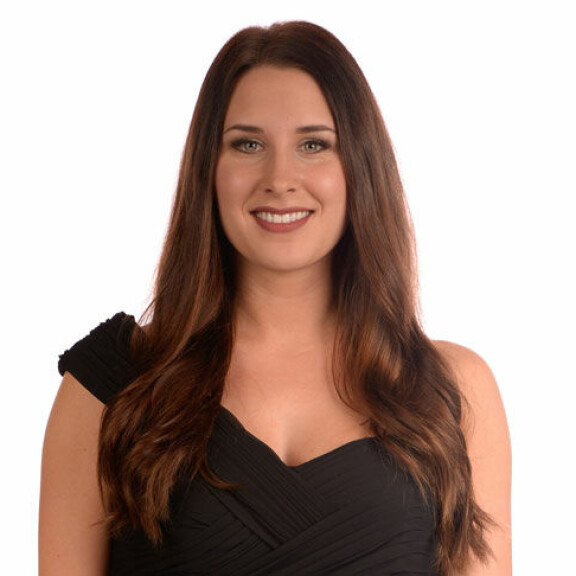 Joni seurustelee tätä nykyä Bachelor Suomessa kumppanikseen valitsemansa Janetten kanssa. Janette