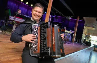 Iskelmätähti Leif Lindeman on bisnesmies: ”Omistan autoliikkeen!” 