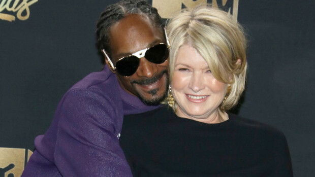 Ohhoh! Tiesitkö näistä yllättävistä julkkisystävistä? Snoop Dogg ja Martha Stewart, 76, ovat superläheisiä - 50 Cent viihtyy 72-vuotiaan Bette Midlerin kanssa! Snoop Dogg ja Martha Stewart