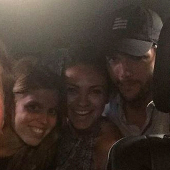 Ohhoh! Tiesitkö näistä yllättävistä julkkisystävistä? Snoop Dogg ja Martha Stewart, 76, ovat superläheisiä - 50 Cent viihtyy 72-vuotiaan Bette Midlerin kanssa! Mila Kunis, Ashton Kutcher ja Ison-Britannian prinsessa Beatrice